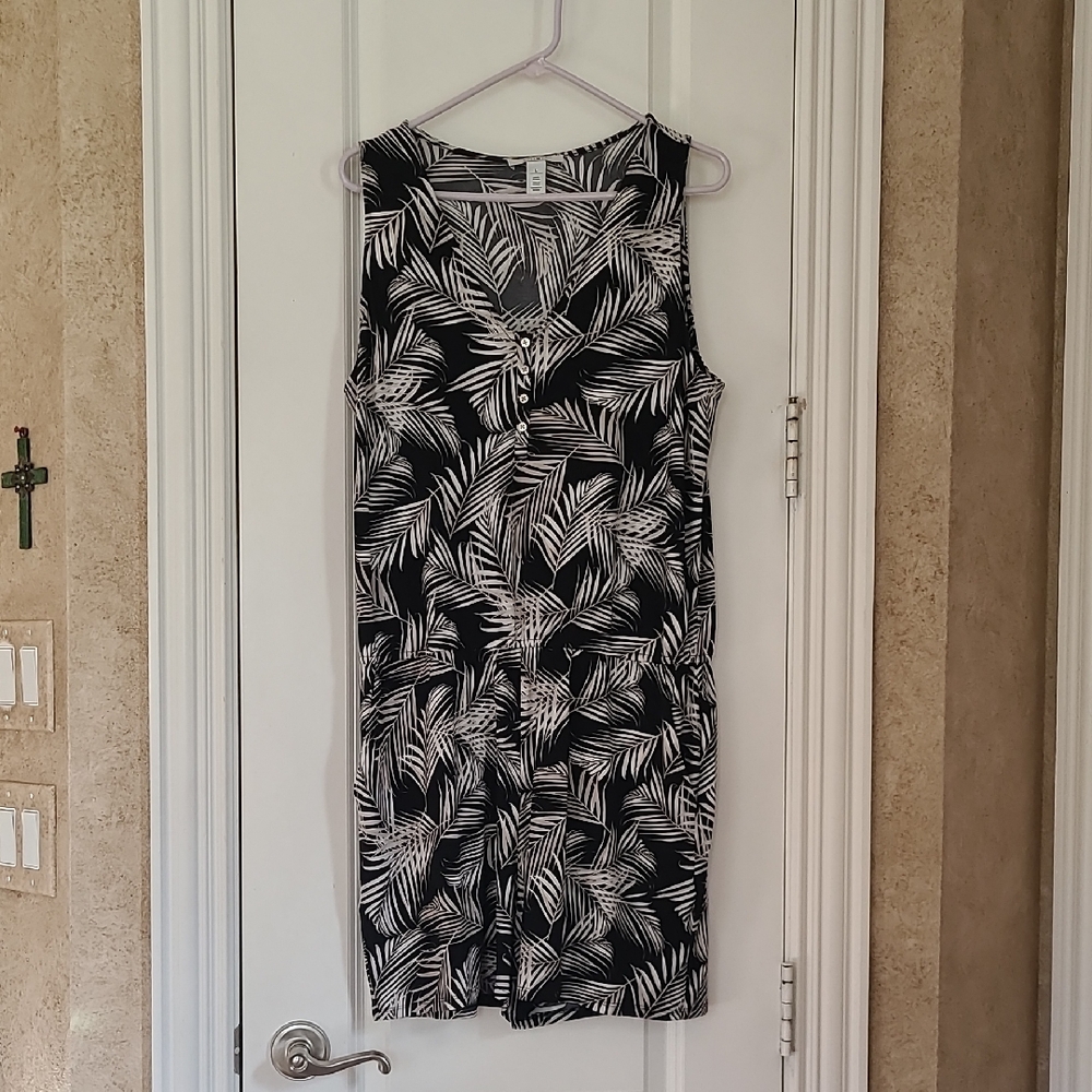 White House Black Market Palm Leaf Print Sleeveless Romper Black White Sz Large